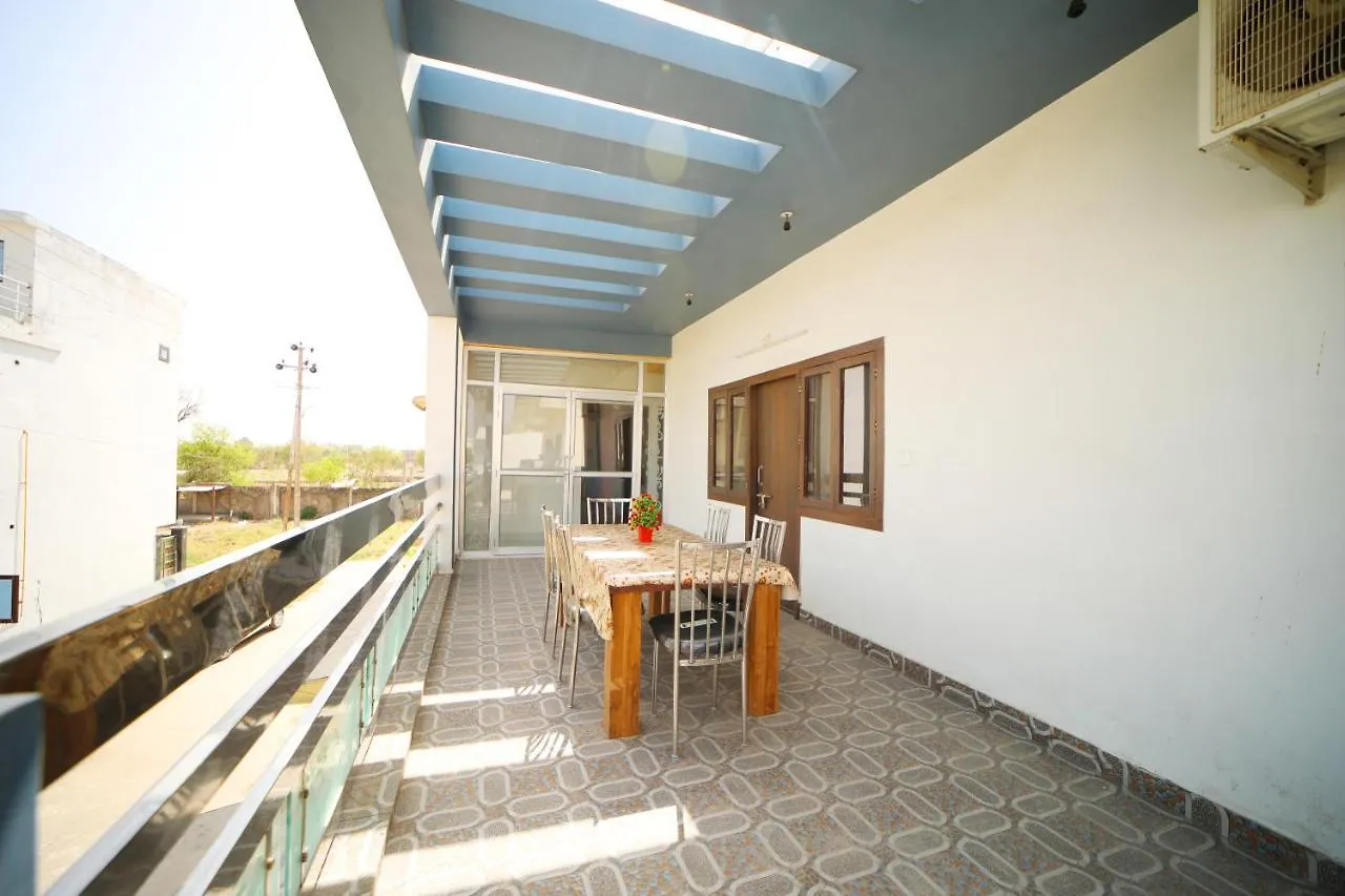 Boutique Indian Home Stay - Pandora Home Stay Agra  Homestay